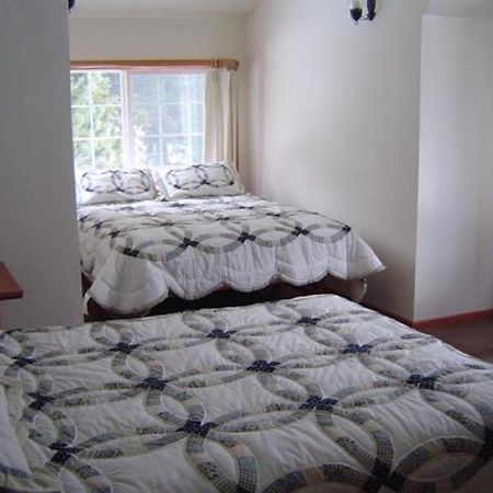 Upper Forni Strawberry Lodge מראה חיצוני תמונה